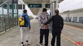 警方找到李女時，李女還不肯相信被騙。（圖／翻攝自紅星新聞）