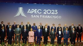 舊金山APEC領袖合照
