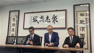 藍白民調「侯柯」、「柯侯」對比出爐