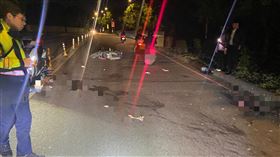 新北,板橋,環河西路,自撞,機車,石墩,路燈,