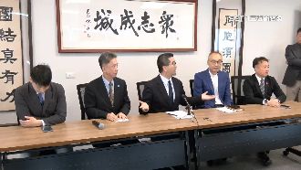 藍白合瀕破局　藍主張正負3％柯營稱讓3％