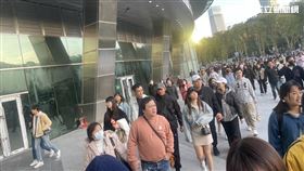 台北大巨蛋測試賽約1.3萬人進場，散場情形順利。（圖／記者王翊綺攝影）