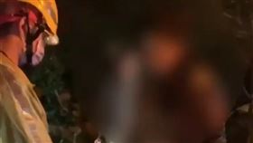 ▲女子回收沒分類，竟拿餐盒砸清潔隊員。（圖／環保局提供）