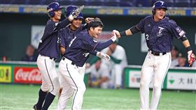 ▲快滿30歲的陳傑憲（右）擔任亞冠賽隊長，預賽3場比賽都扮演關鍵角色。（資料圖／翻攝自CPBL 中華職棒官方臉書粉絲專頁）