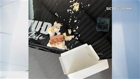不好吃　鹿港男拿爌肉飯砸車　車主報警處理