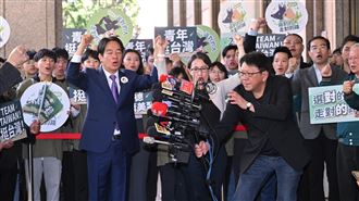 漏網鏡頭／潘孟安「這動作」嚇到蕭美琴