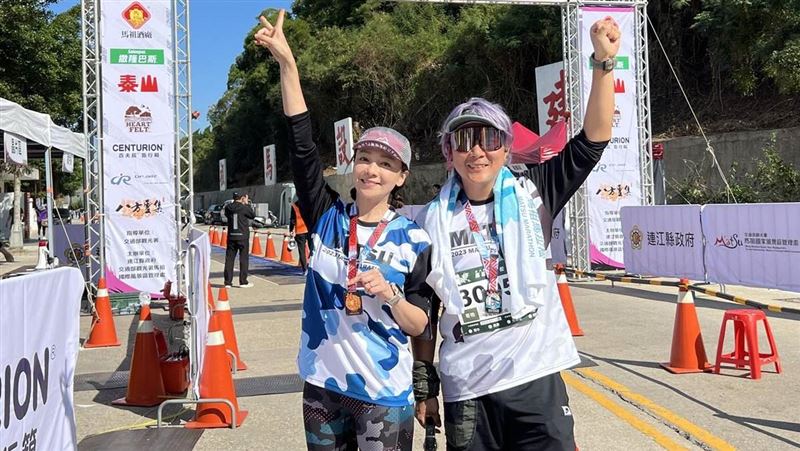季芹「夫妻運動」激戰王仁甫　崩潰腿發抖