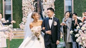 林知蔚與盧芃宇日前在萬豪酒店舉辦婚宴。（圖／翻攝賈永婕臉書）