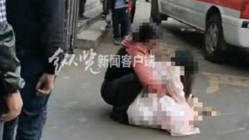 高三女遇襲全身放血　行兇者被逮畫面曝光