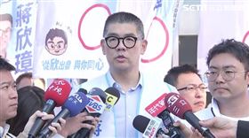 連勝文陪同新莊區立委參選人蔣欣璋前往參選登記