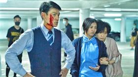 《金手指》劉德華滿臉是血。（圖／龍祥電影提供）