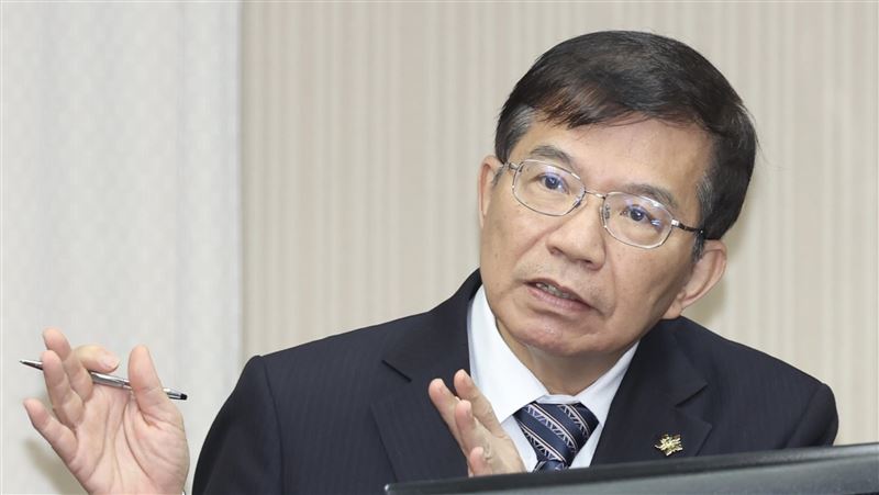 赴中旅遊團限額　王國材保證無解團爭議