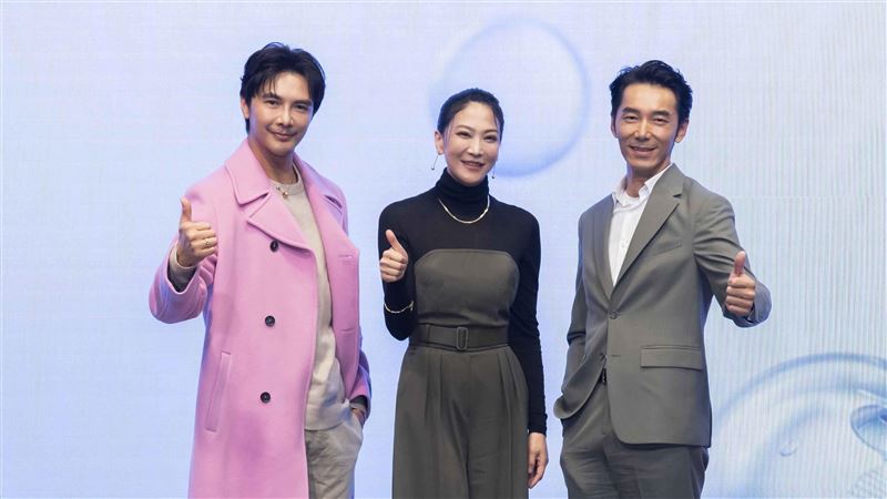 謝佳見床戲閃到腰曝慘況　連上廁都有困難