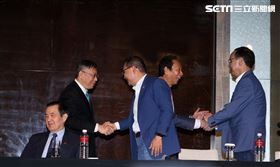 侯友宜、馬英九、朱立倫，柯文哲、郭台銘5巨頭齊聚會面討論在野整合。（圖/記者邱榮吉攝影）