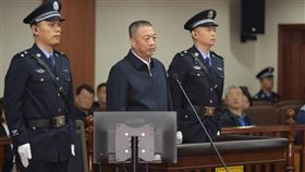 廣東省人大常委會前副主任李春生受賄案。（圖／翻攝自央視）