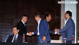 侯友宜、馬英九、朱立倫，柯文哲、郭台銘5巨頭齊聚會面討論在野整合。（圖/記者邱榮吉攝影）