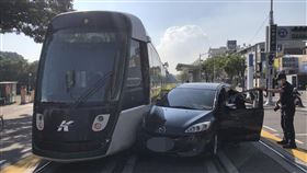 高雄輕軌,車禍,擦撞,號誌