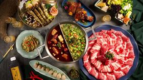 王品集團六大鍋物品牌再度連線，舉辦強鍋季開鍋抽萬元金牌。（圖／品牌業者提供）