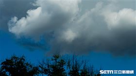 天氣/陰天/大雨特報/東北季風/冷氣團(記者陳弋攝影)