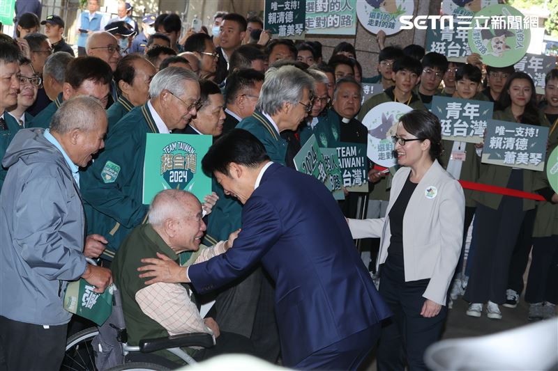 賴清德、蕭美琴中央選委會登記參選正、副總統。（圖/記者邱榮吉攝影）