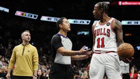 ▲公牛德羅森（DeMar DeRozan）不滿對手領先12分讀秒階段還進攻，結果被趕出場。（圖／美聯社／達志影像）