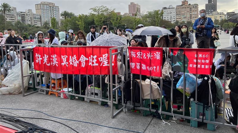 金馬直擊／許光漢粉卡位成功「冥婚會旺」