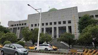 開BMW撞死人！婦擺爛只肯賠18萬…判關8月