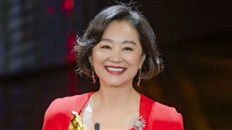 林青霞獲終身成就獎　罕提老公和天上父母