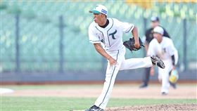 ▲台鋼雄鷹新秀投手林詩翔9球三振3名打者，拿下救援成功。（圖／中華職棒提供）