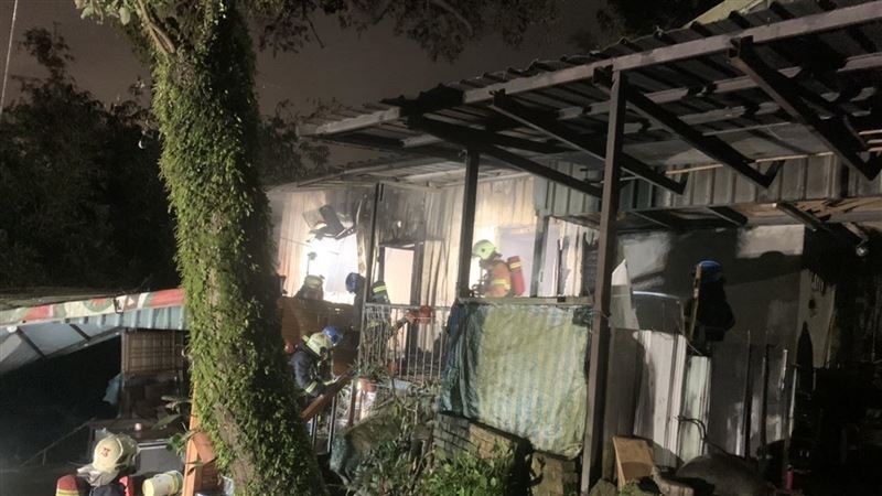 阿伯回來驚見「家沒了」　新北工寮火警