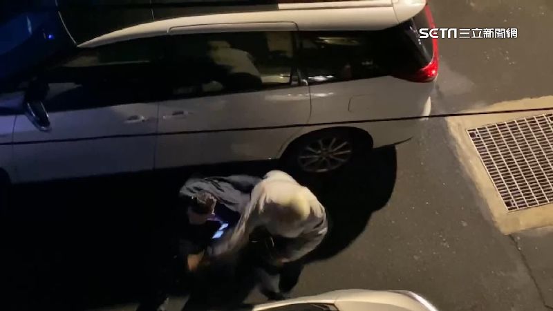 鄰居為「停車」槓上　當街爆口角怒掌摑