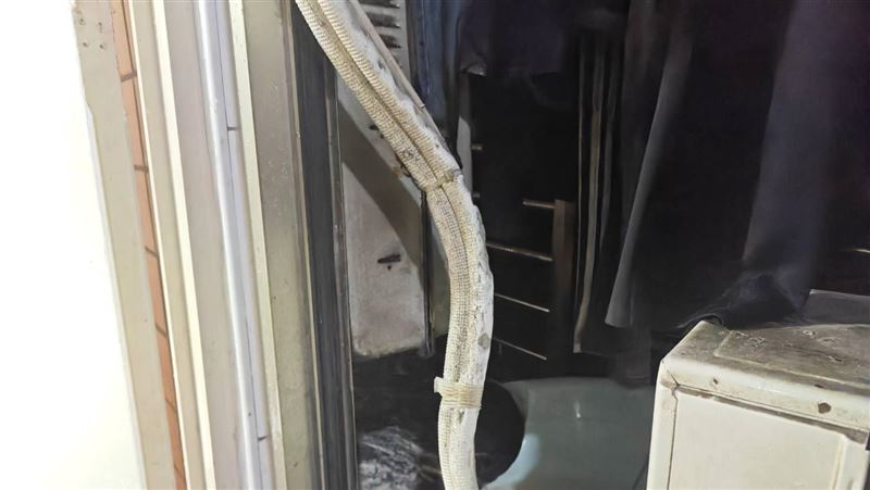 移工浴室洗澡　熱水器旁晾滿衣服瞬間起火