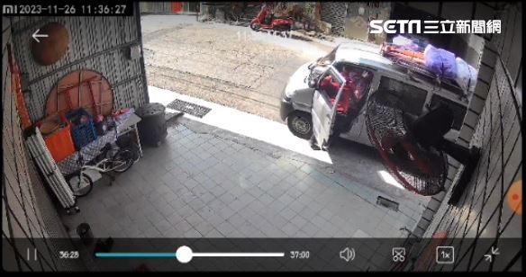 台南嬤肉身擋車救孫！喊叫聲消失撞擊聲中
