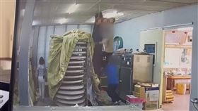 阿里山茶園疑爭產 推倒