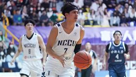 政大游艾喆單場送出10助攻。（圖／大專體總提供）