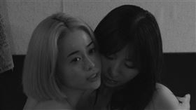 《花腐》找來AV女優MINAMO(左)、台日混血女優Nia(右)全裸入鏡。（圖／中影提供）