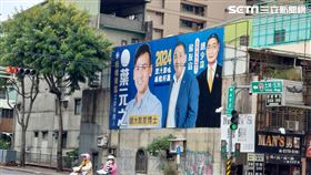 ▲趙少康監工葉元之看板（圖／記者陳怡潔攝影）