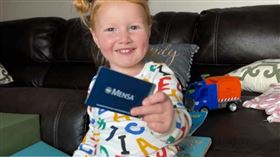 美國2歲女童，智商「人口前1％」，成門薩最年輕女會員，創金氏紀錄(圖／翻攝自MarshaCollier Ｘ)