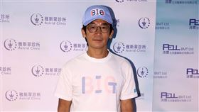 遭郭台強控欠債4500萬！魏德聖首現身「反應曝光」：要快樂一點。（圖／記者邱榮吉攝影）