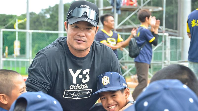 小球員問300轟怎麼打　林智勝說要打夠久