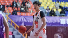 國體胡晉豪12分7籃板。（圖／大專體總提供）
