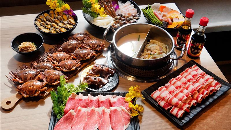 對身分證！「中2碼」和牛、牛角蟹吃到飽