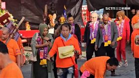 五結聖清宮宮慶　17國代表體驗「過火」共襄盛舉