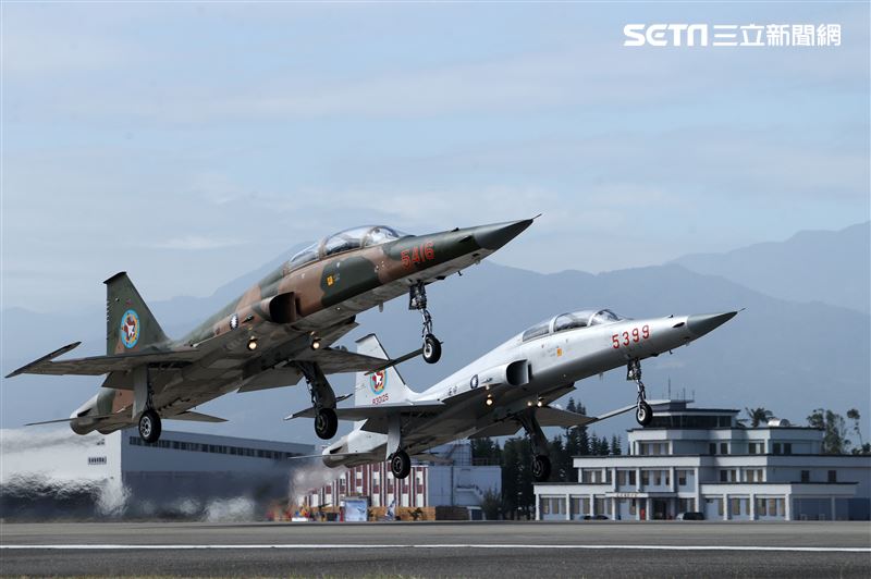 聞名中外假想敵中隊的「匪空優」、「匪地優」塗裝戰機，也正式走入歷史。。（圖/記者邱榮吉攝影）