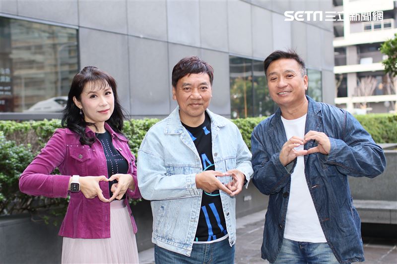施孝榮、周子寒、王中平《小記者大明星》專訪。（圖／記者鄭孟晃攝影）