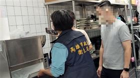 高雄市衛生局月啟動媒體網紅熱門餐飲業者稽查專案。（圖／翻攝自高雄市衛生局）