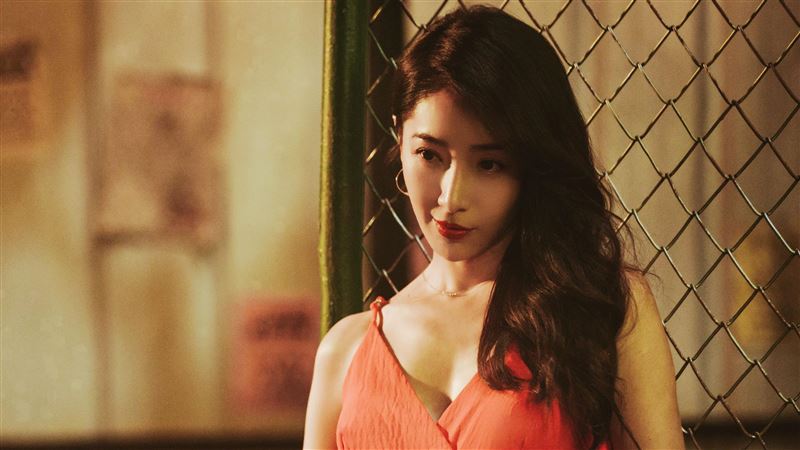 一夜情搶王淨男友　女神大18歲美到逆天