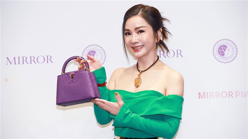乾爹合約包3年收百萬　陳美鳳爽拿限量包