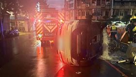 新北市,樹林,自撞,側翻,