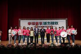 金卓越社區表揚典禮榮耀頒發　社區互助共融　共創生活好品質（業配勿用）